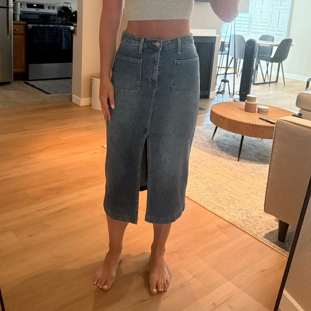 Gray Crop Top and Denim Skirt